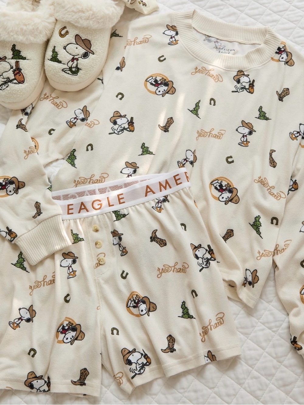 American Eagle Cream 'Snoopy Cowboy' Pajama Set - Size M
